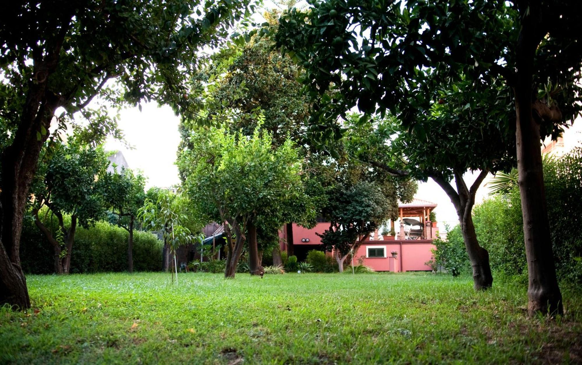 Alhambra - Guest House Di Charme جاري المظهر الخارجي الصورة