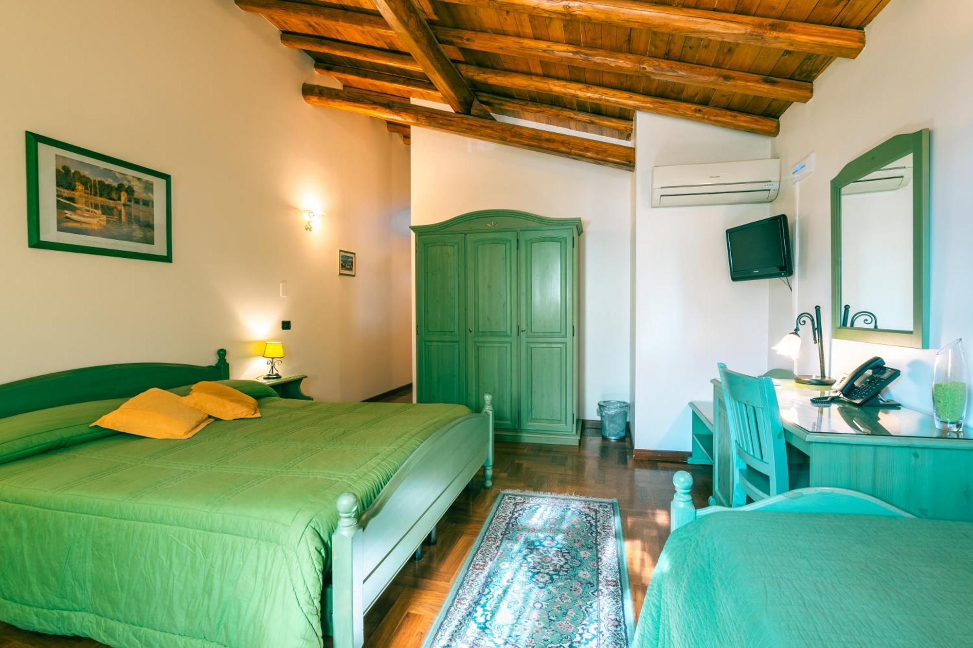 Alhambra - Guest House Di Charme جاري المظهر الخارجي الصورة